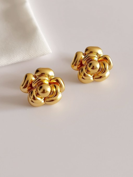 Nostalgic gold [ear clip] Brass Flower Minimalist Clip Earring
